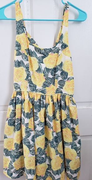 Charlotte Russe Yellow Rose Dress - Picture 1 of 2
